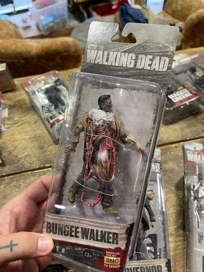 action figure Bungee Walker The Walking Dead Mcfarlane Retrogame