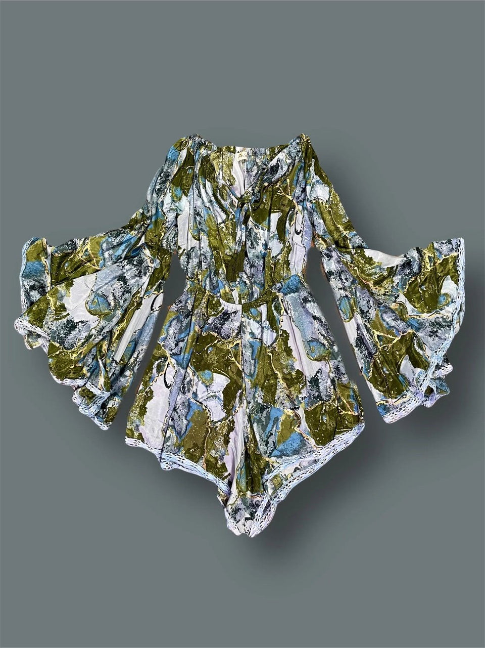 Tutina fantasia con manica trombetta tg unica